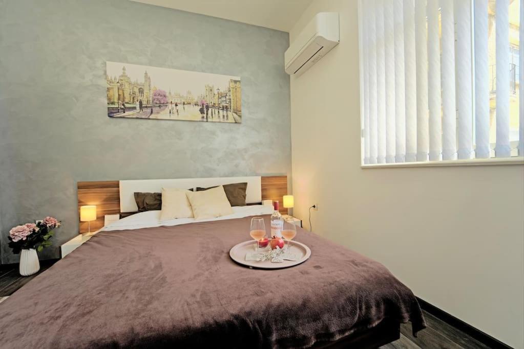 Cozy 2-bedroom Flat In The Very Center Of * Sofia